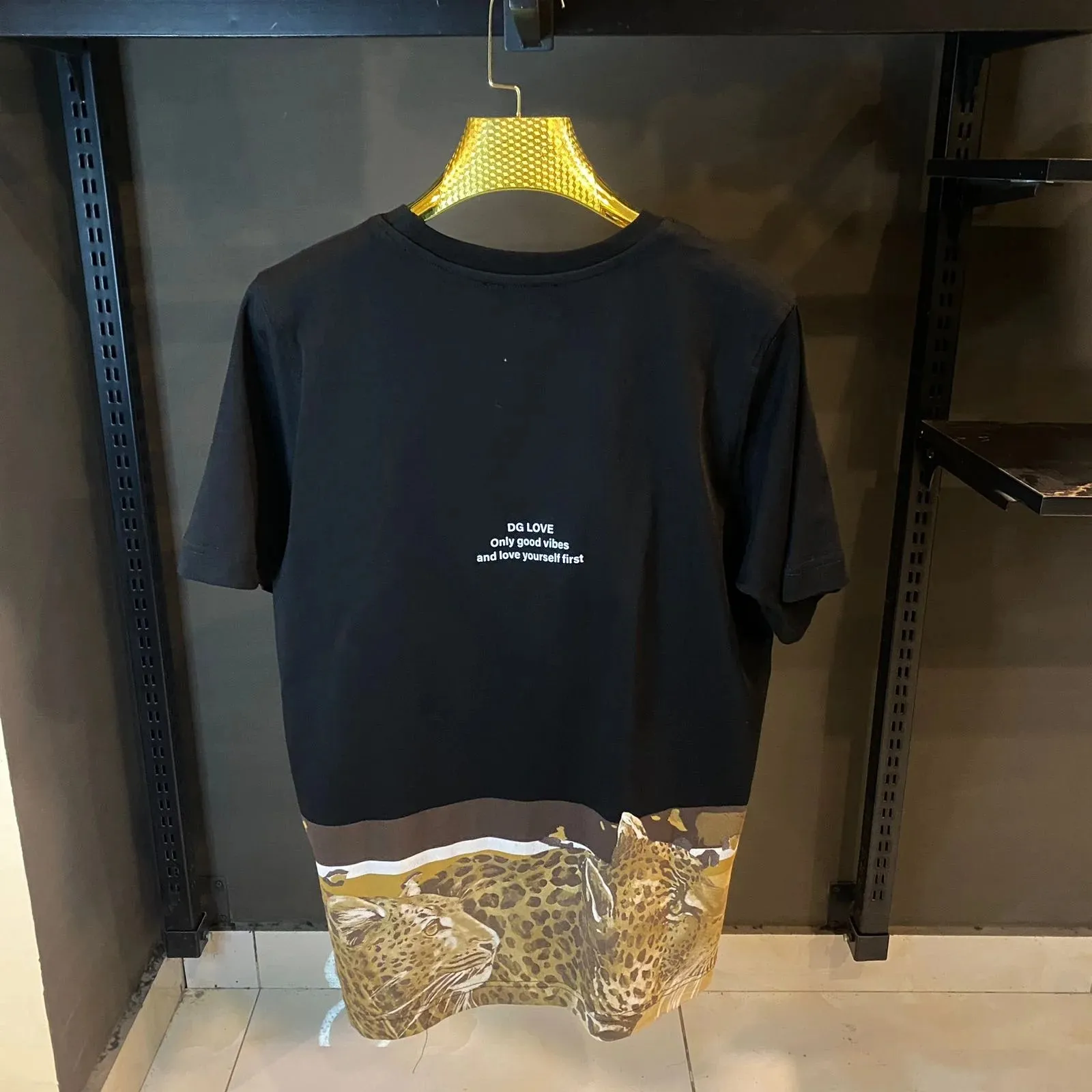 D&G leopard-hem logo T-shirt - The Nucleus Clothing