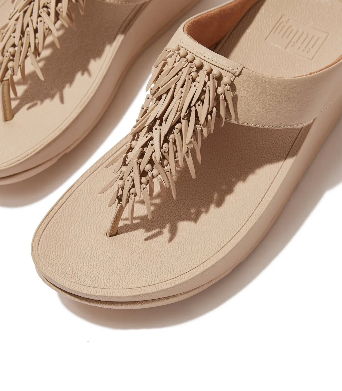 SANDALIAS SLIP ON CON ABALORIOS BEIGE FITFLOP HQ4-A94 RUMBA BEADED